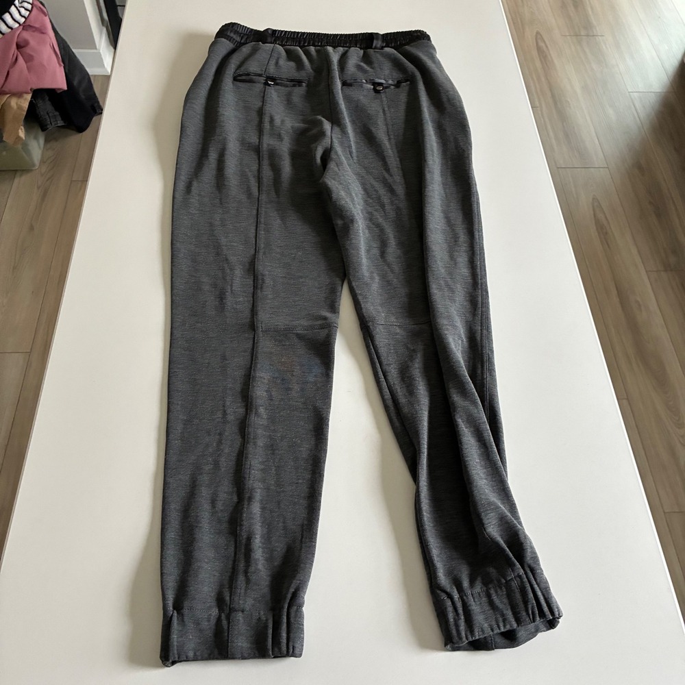 White House Black Market The Jogger WKND Pants Charcoal Grey Size S - Picture 7 of 7